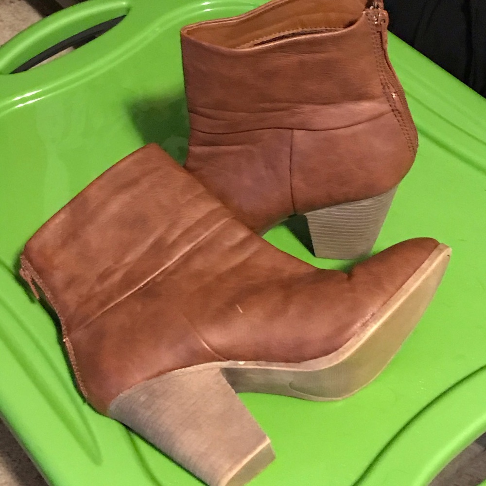 Leather boots